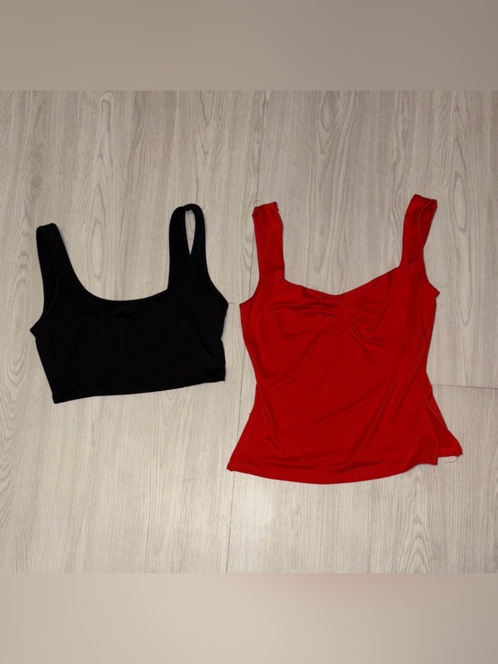 SHEIN Women's Black and Red Tank Tops small